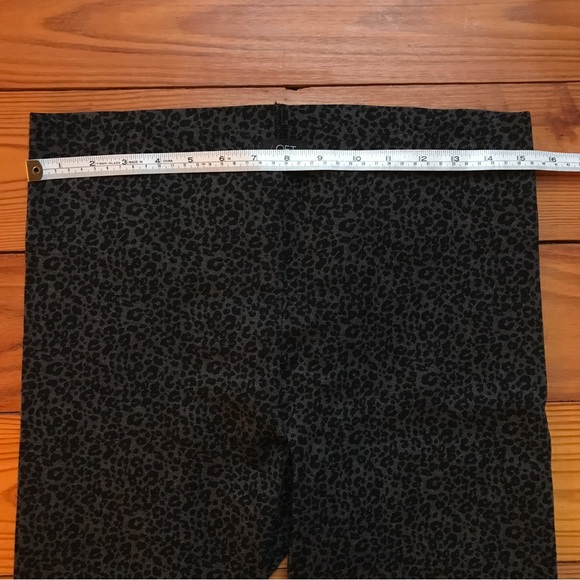 Loft Grey Black Animal Print High Rise Leggings, EUC, M - Picture 5 of 10